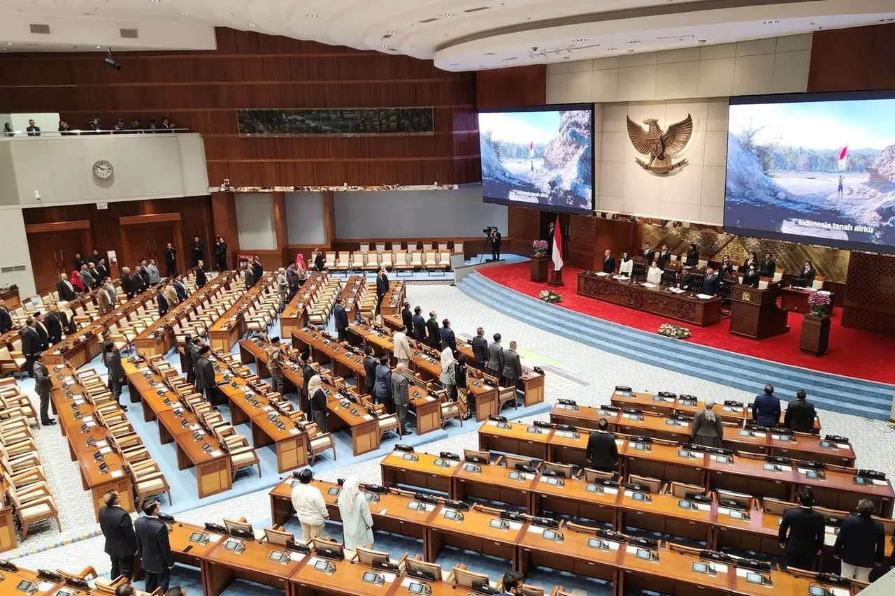 Komisi II DPR Cari Titik Temu Ambang Batas Parlemen dalam RUU Pemilu: Antara Efektivitas dan Representasi
