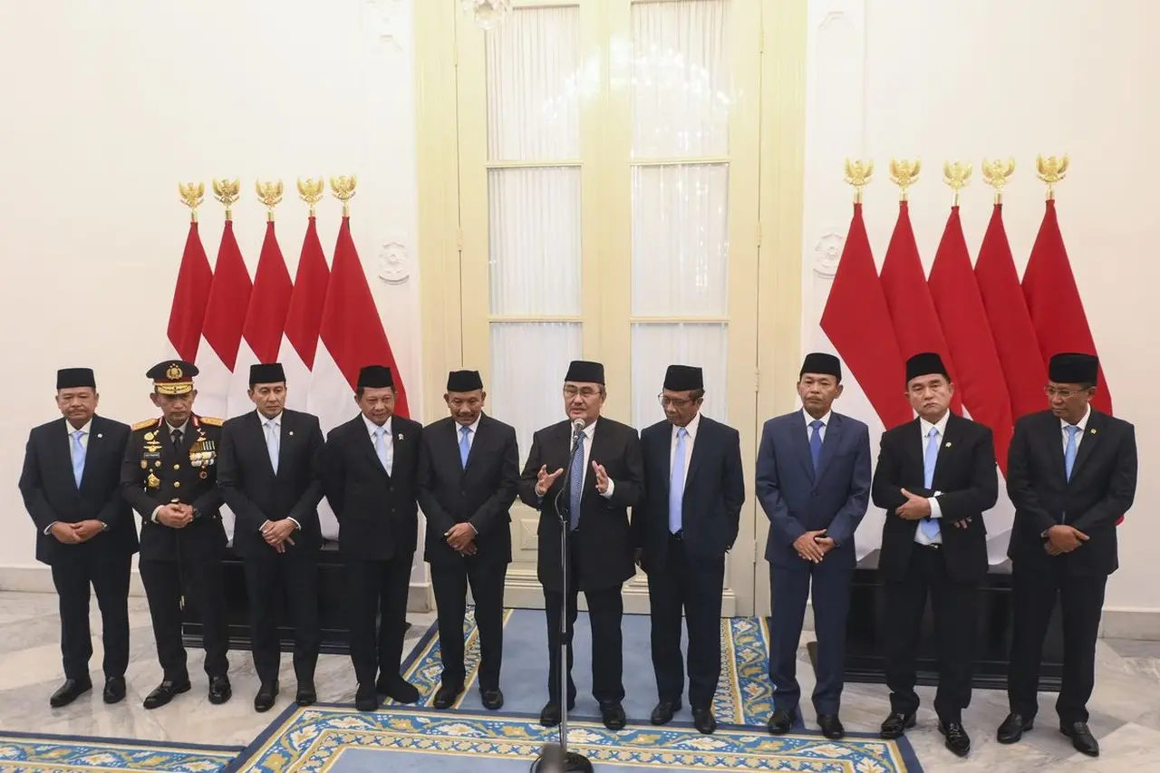 Komisi Reformasi Polri Rampungkan Laporan Ribuan Halaman, Siap Diserahkan kepada Presiden Prabowo