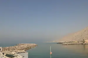 Konflik Israel-Iran Soroti Selat Hormuz, Jalur Vital Perdagangan Minyak Dunia Terancam Tutup