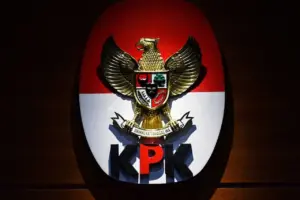 KPK Amankan Bupati Muhammad Fikri Thobari dan Wakil Bupati Hendri dalam OTT Suap Proyek