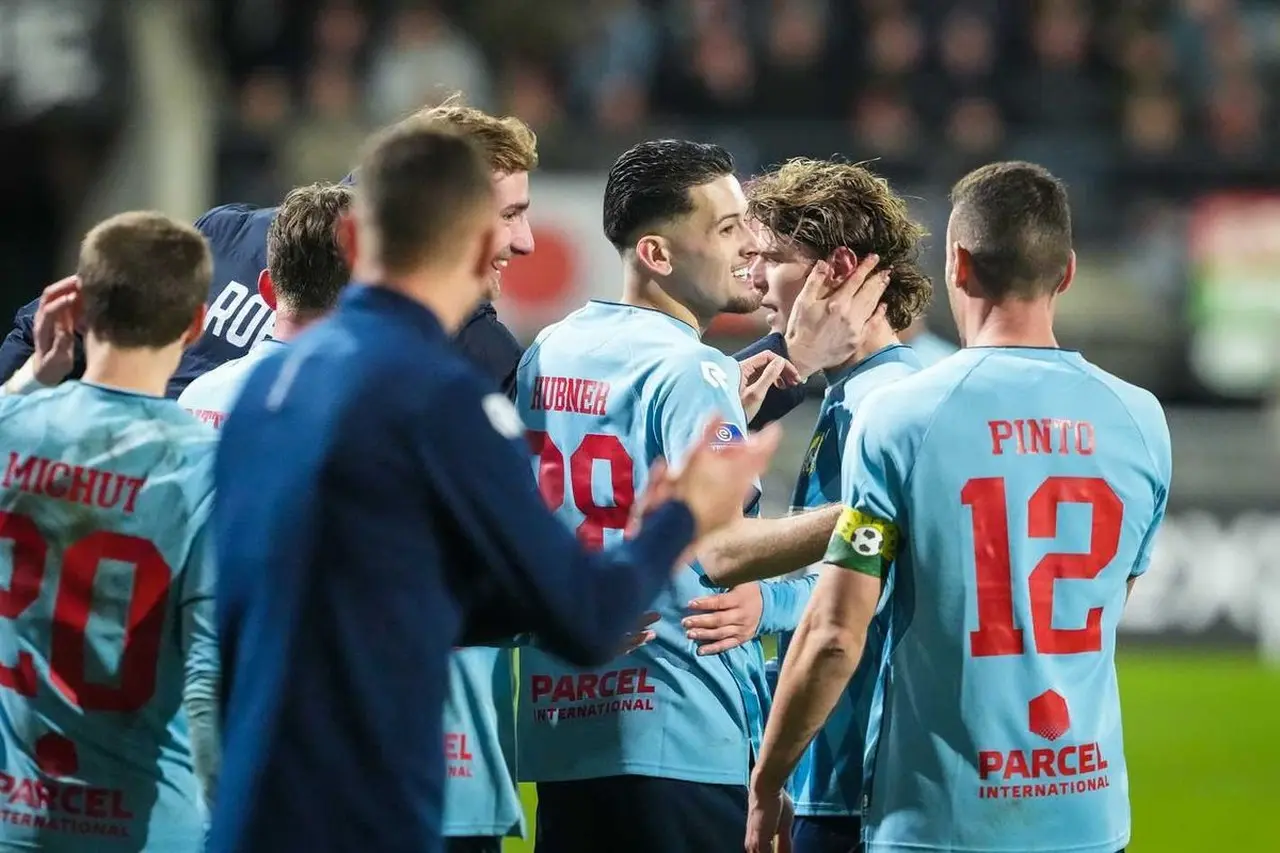 Liga Belanda: Justin Hubner Jadi Pahlawan, Fortuna Sittard Amankan Kemenangan Dramatis 3-2 atas NEC Nijmegen Liga Belanda: Justin Hubner Jadi Pahlawan, Fortuna Sittard Amankan Kemenangan Dramatis 3-2 atas NEC Nijmegen