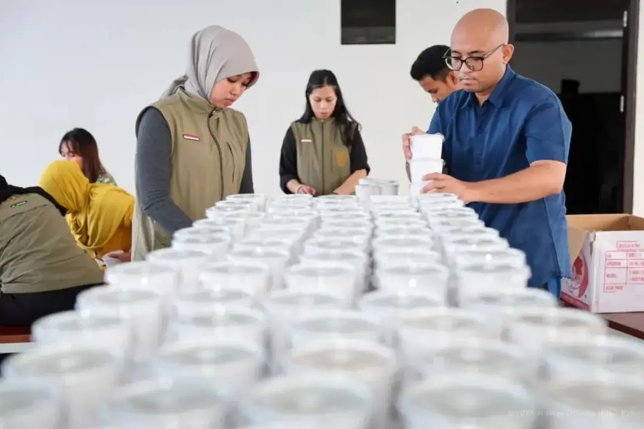 Masjid Negara IKN Hadirkan Bubur Nusantara, 700 Porsi Takjil Satukan Warga di Ramadhan 1447 H