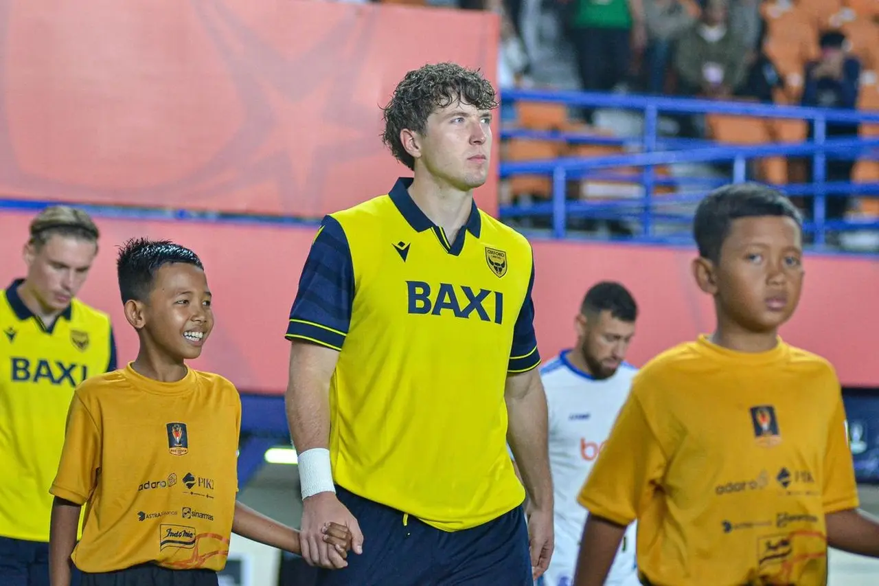 Oxford United Kalahkan West Brom 2-1 di Championship, Ole Romeny Tidak Dimainkan Pelatih Oxford United Kalahkan West Brom 2-1 di Championship, Ole Romeny Tidak Dimainkan Pelatih