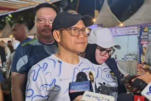 Pemberdayaan Ekonomi: Menko PM Muhaimin Iskandar Dorong 30 Persen Ruang Publik BUMN untuk UMKM