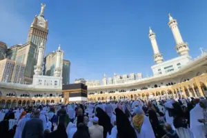 Pemerintah Pastikan Kepulangan 17 Jemaah Umrah Tertunda, Jadwal Baru 10 dan 14 Maret 2026