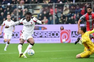 Performa Rafael Leao Soroti Dilema Taktis AC Milan: Pemain Terbaik atau Beban Strategi Tim?