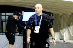 Persebaya Siap Hadapi Persib, Bernardo Tavares Ungkap Kunci Kemenangan di Laga Klasik Super League