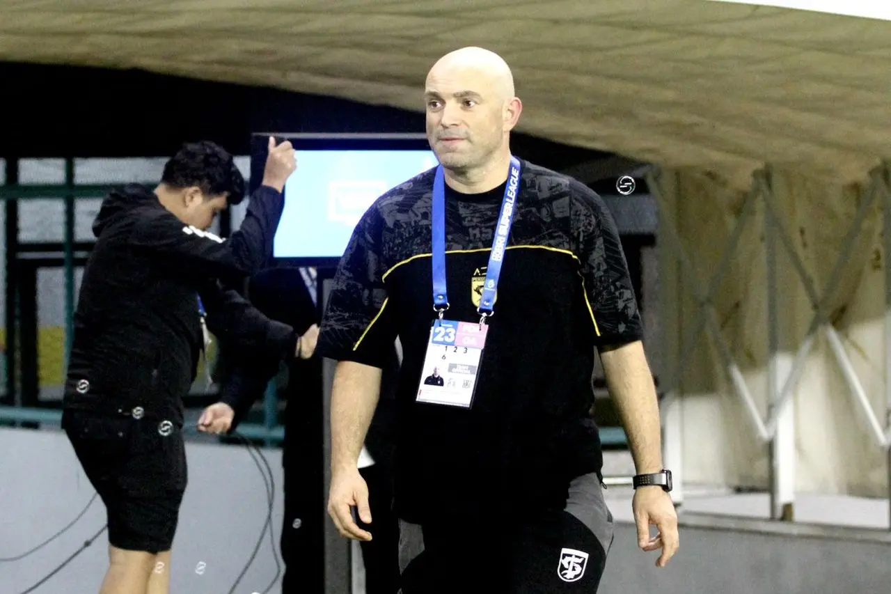 Persebaya Siap Hadapi Persib, Bernardo Tavares Ungkap Kunci Kemenangan di Laga Klasik Super League