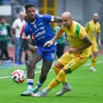 Persebaya Soroti Kedalaman Skuad Persib, Bojan Hodak Waspadai Kebangkitan Bajul Ijo di Gelora Bung Tomo