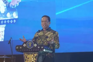 RUU Hukum Perdata Internasional: Menkum Paparkan Poin Penting dalam Rapat Perdana Pansus DPR