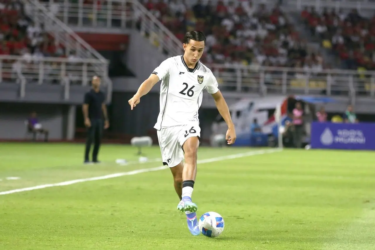 Sorotan Duel Personel Timnas Indonesia di Eredivisie: Miliano Jonathans dan Dean James Beraksi dari Bangku Cadangan