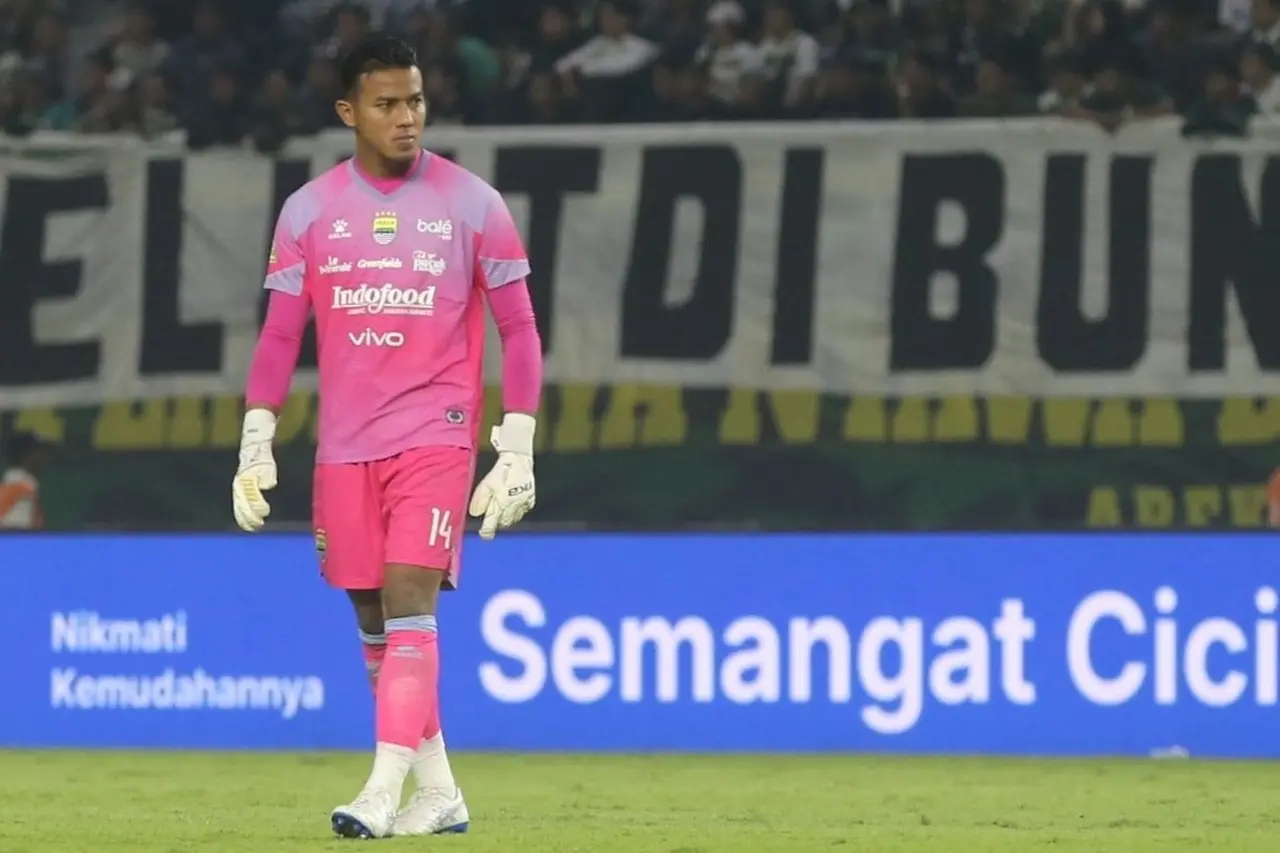 Teja Paku Alam Ukir Rekor Fantastis: 14 Clean Sheet di Liga Super 2025-2026 Bersama Persib
