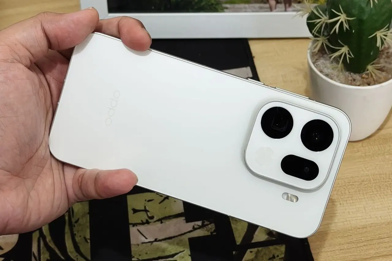 Telusuri 30 Pilihan HP Premium Harga Mulai Rp 9 Juta dengan Spesifikasi Gahar untuk Lebaran 2026 Telusuri 30 Pilihan HP Premium Harga Mulai Rp 9 Juta dengan Spesifikasi Gahar untuk Lebaran 2026