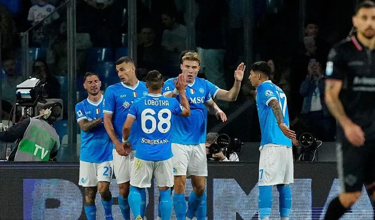 Napoli Vs Cremonese: Partenopei Menang 4-0, Emil Audero Sempat Gagalkan Penalti McTominay