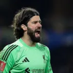 Kondisi Alisson Jadi Fokus Liverpool, Arne Slot Abaikan Rumor Juventus