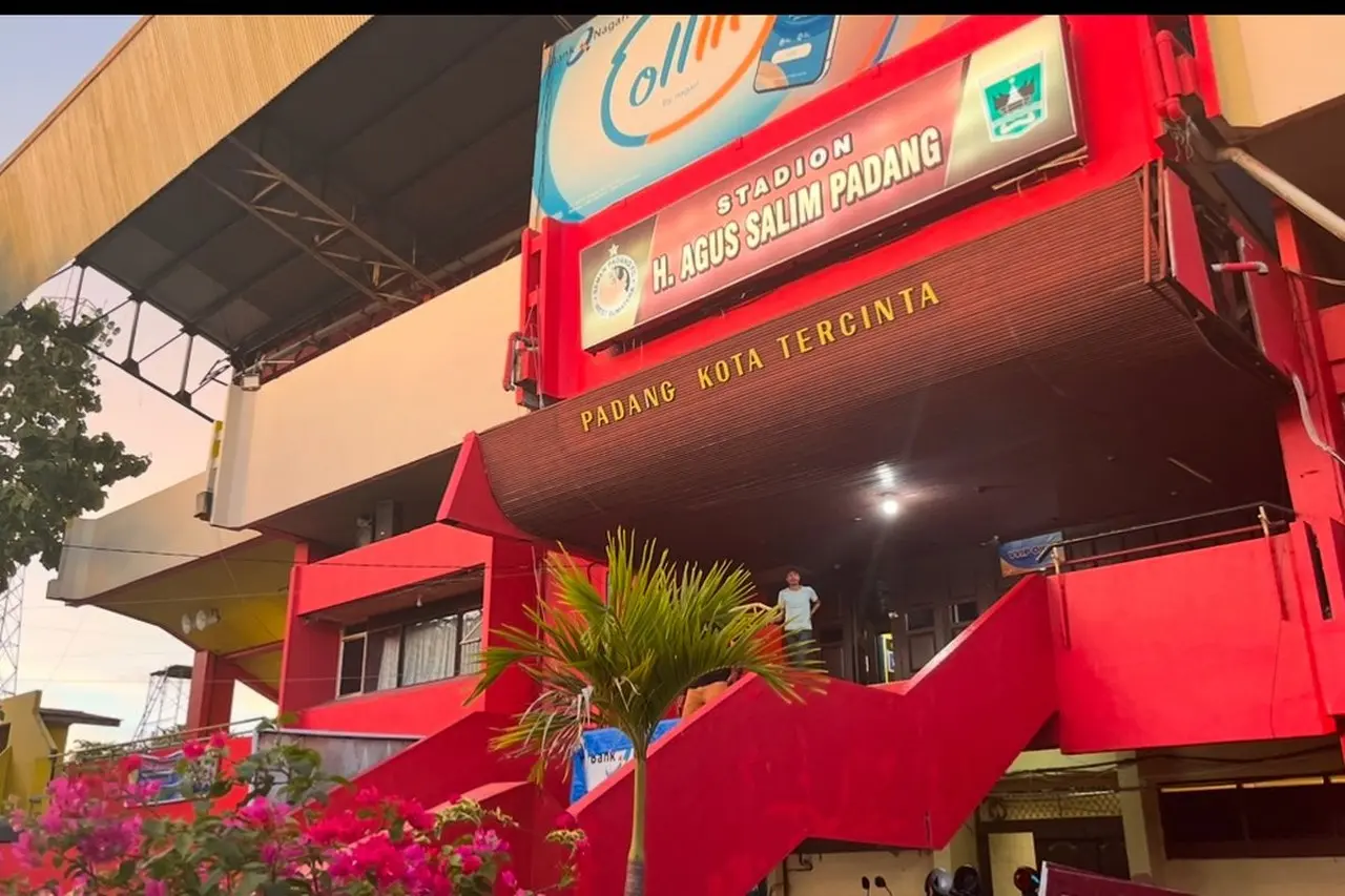 Andre Rosiade Umumkan Stadion Haji Agus Salim Dibongkar Total, Semen Padang FC Jadi Musafir Setahun Andre Rosiade Umumkan Stadion Haji Agus Salim Dibongkar Total, Semen Padang FC Jadi Musafir Setahun