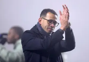 Chelsea Pecat Liam Rosenior, Laporan BBC Sebut Skuad Menjulukinya ‘Guru Pengganti’