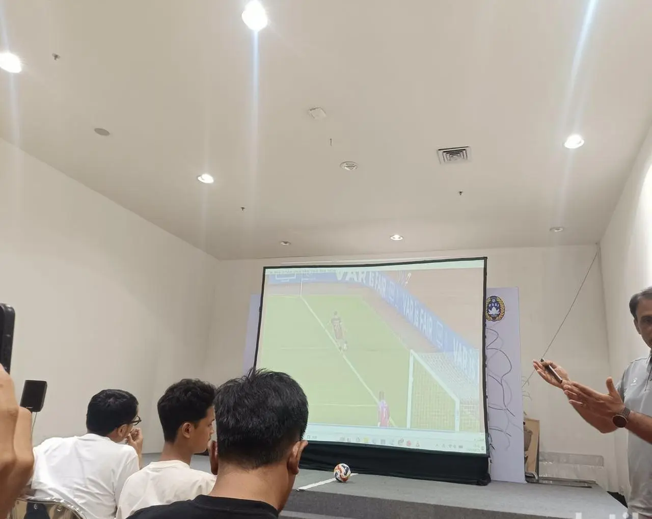 Komite Wasit PSSI Nilai Dua Gol Dewa United ke Gawang Persib Sah