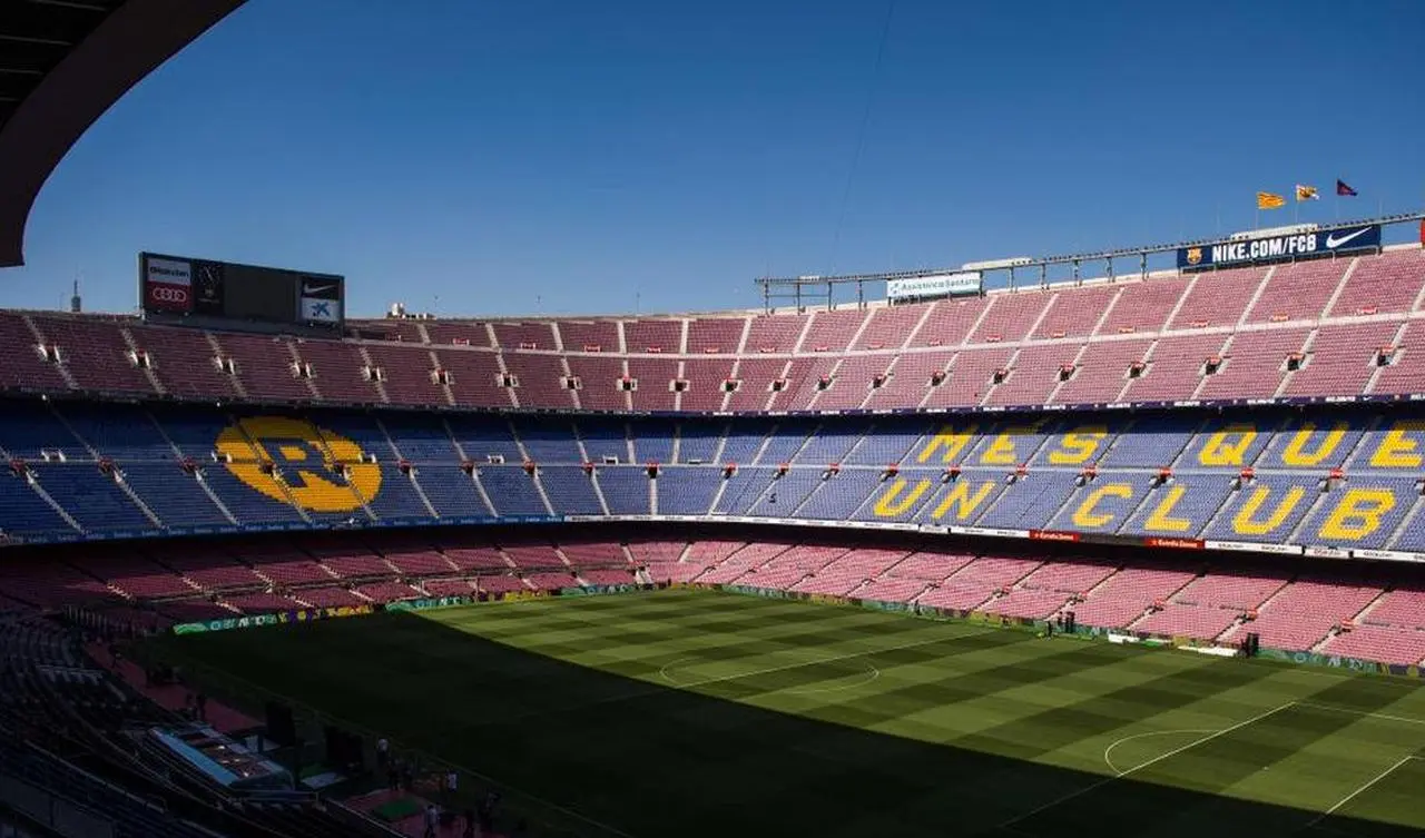 Barcelona Ancam Pidanakan Florentino Perez soal Kasus Negreira Barcelona Ancam Pidanakan Florentino Perez soal Kasus Negreira