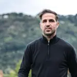 Barcelona Siapkan Cesc Fabregas sebagai Suksesor Hansi Flick