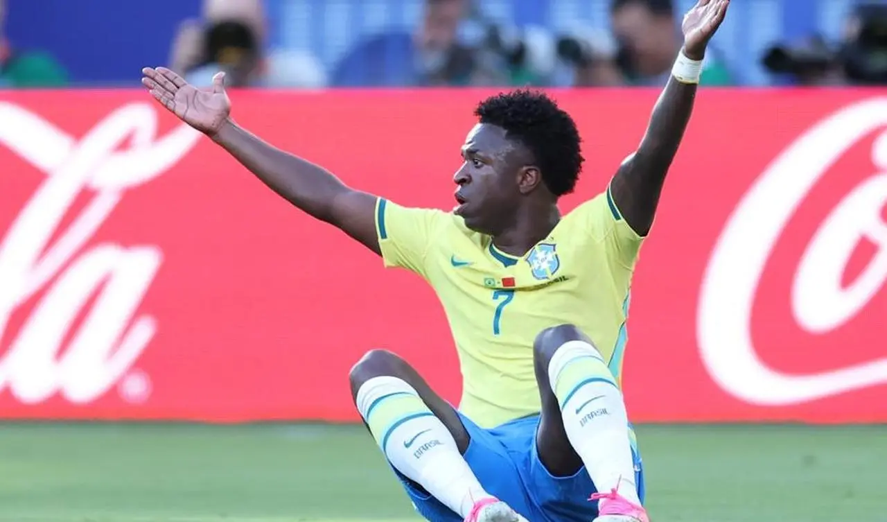Brasil Ditahan Maroko, Vinicius Soroti Cuaca Panas dan Kondisi Rumput