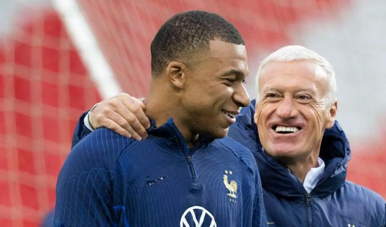 Deschamps Bela Peran Mbappe sebagai Penyerang Tengah Prancis