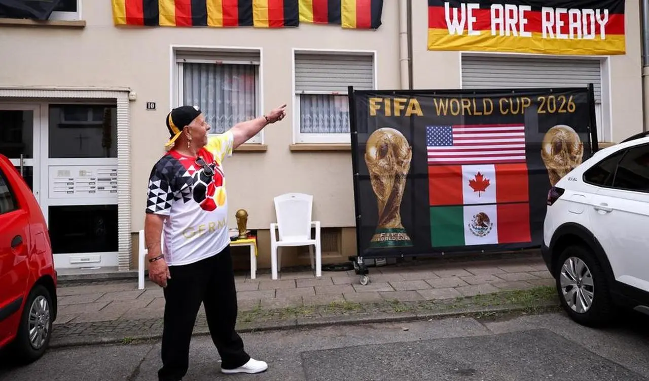 Euforia Piala Dunia 2026 di Jerman, Jalanan Essen Dipenuhi Bendera Euforia Piala Dunia 2026 di Jerman, Jalanan Essen Dipenuhi Bendera