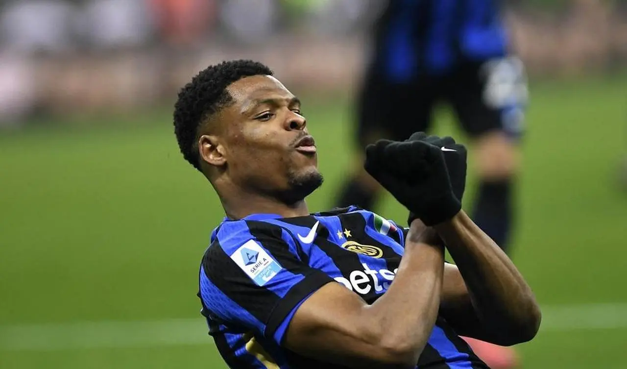 Inter Milan Ungkap Denzel Dumfries Sudah Lama Ingin Pindah Inter Milan Ungkap Denzel Dumfries Sudah Lama Ingin Pindah