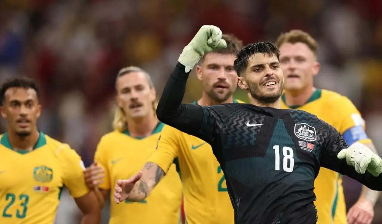 Patrick Beach Cetak 8 Saves saat Australia Kalahkan Turki di Piala Dunia 2026 Patrick Beach Cetak 8 Saves saat Australia Kalahkan Turki di Piala Dunia 2026