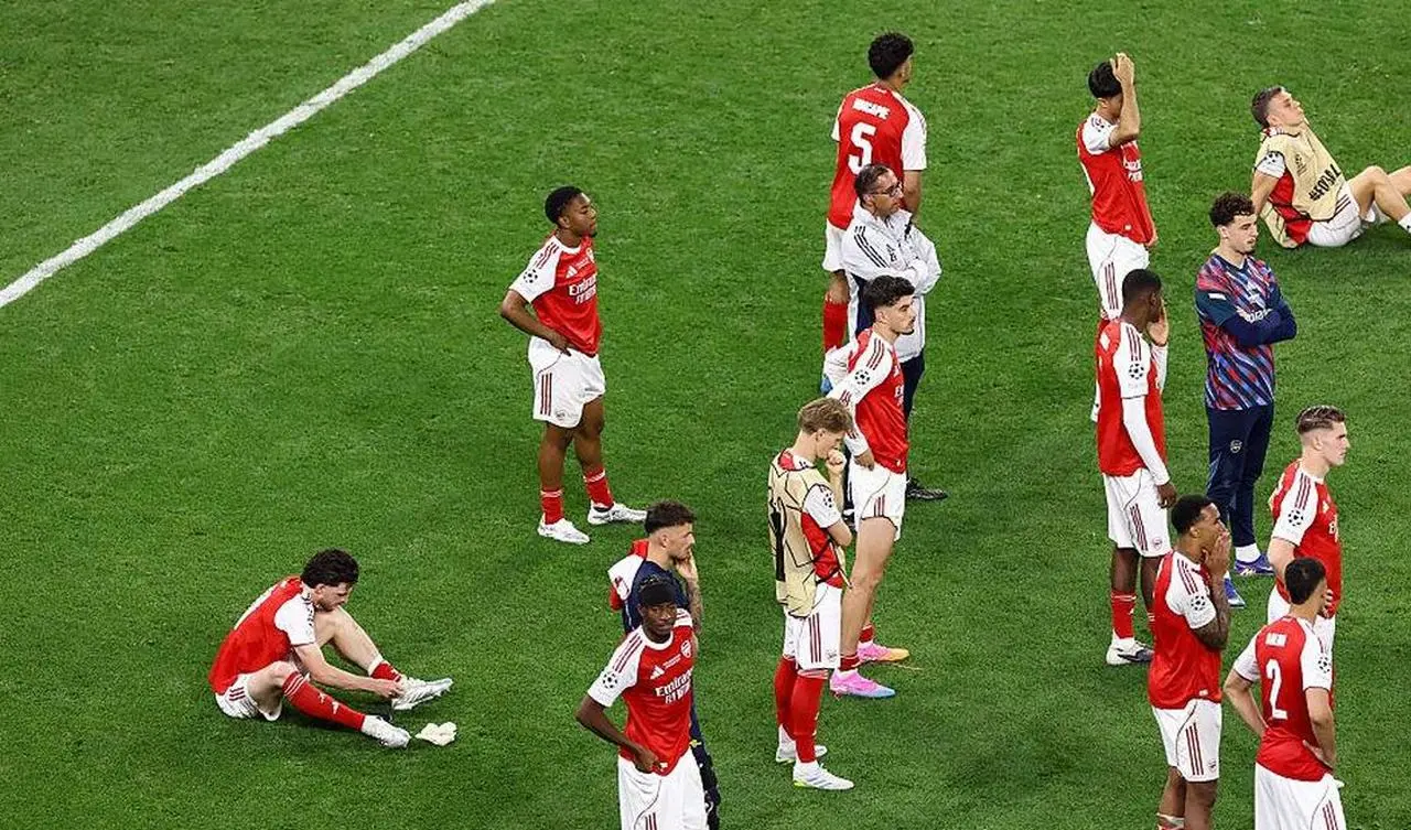 Thierry Henry Beri Nasihat untuk Arsenal usai Juara Premier League Thierry Henry Beri Nasihat untuk Arsenal usai Juara Premier League